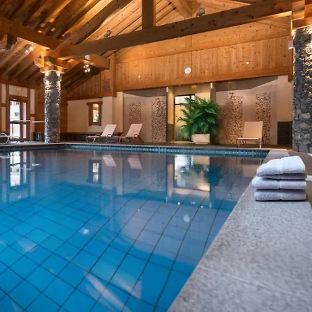 Hébergement de vacances Ours, Vue Montagne Piscine Et *