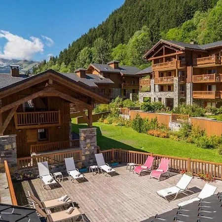 Ours, Vue Montagne Piscine Et *