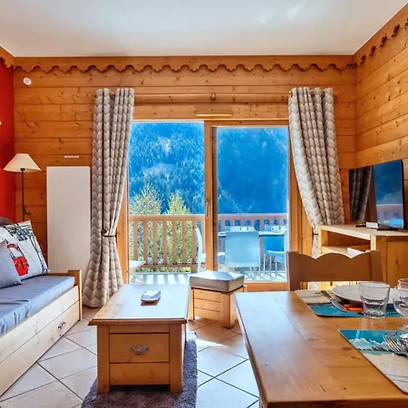 Ours, Vue Montagne Piscine Et *